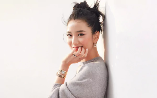 Portrait of a smiling woman against a white background, styled for a 4K Ultra HD PC desktop wallpaper inspired by music and BlackPink themes.