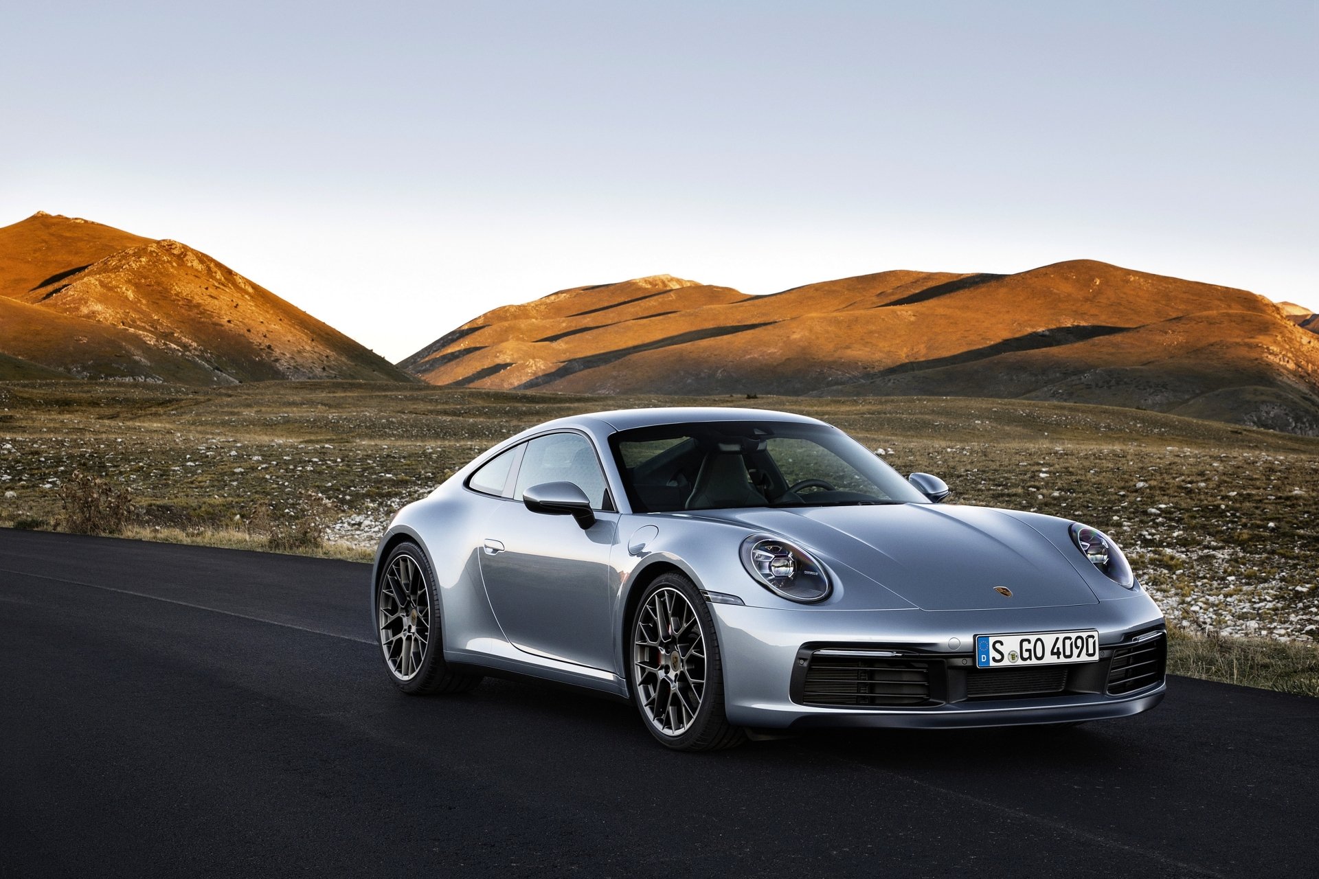 Download Vehicle Porsche 911 Carrera 4S 4k Ultra HD Wallpaper