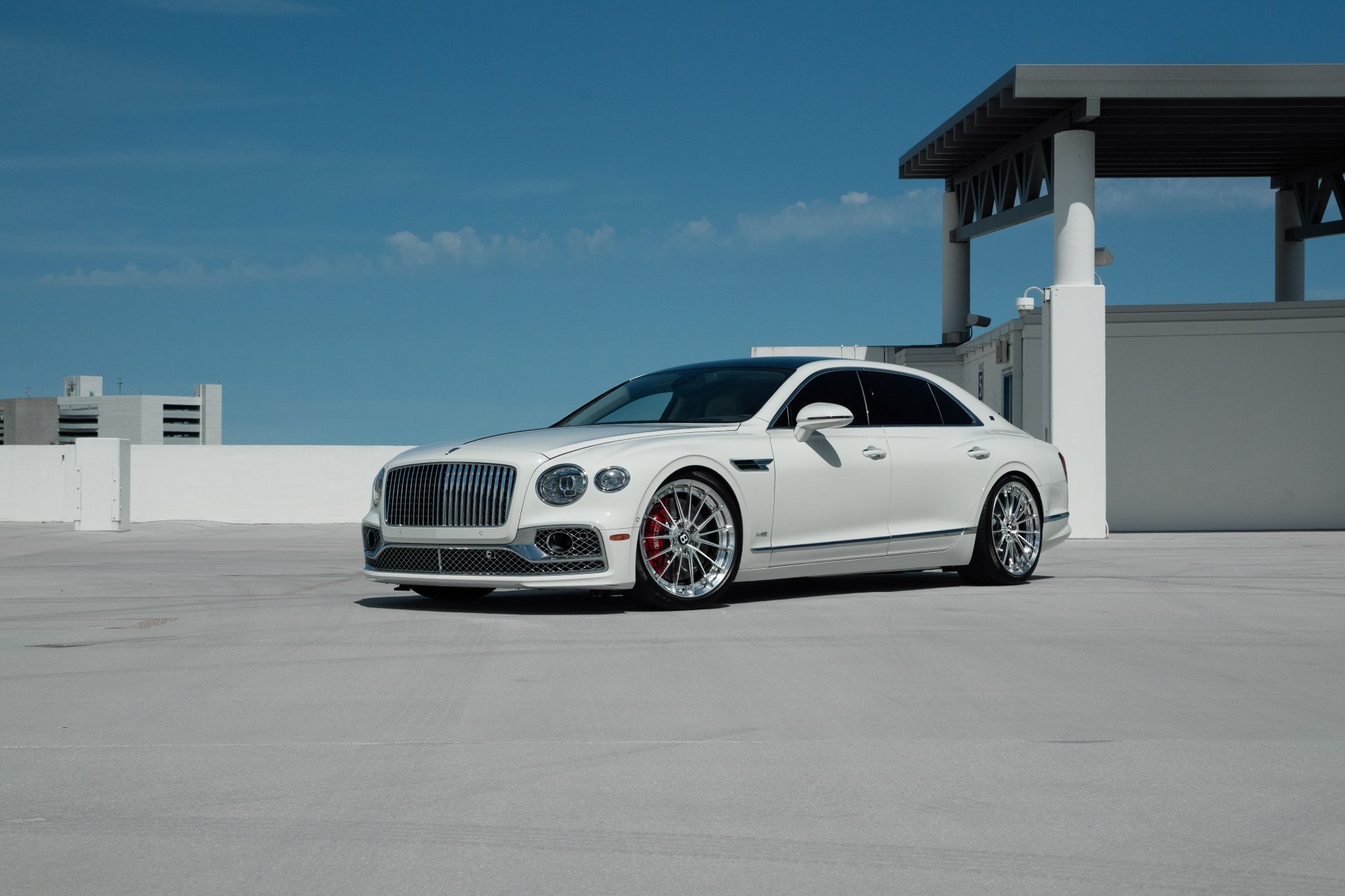 Download Vehicle Bentley Flying Spur 8k Ultra HD Wallpaper