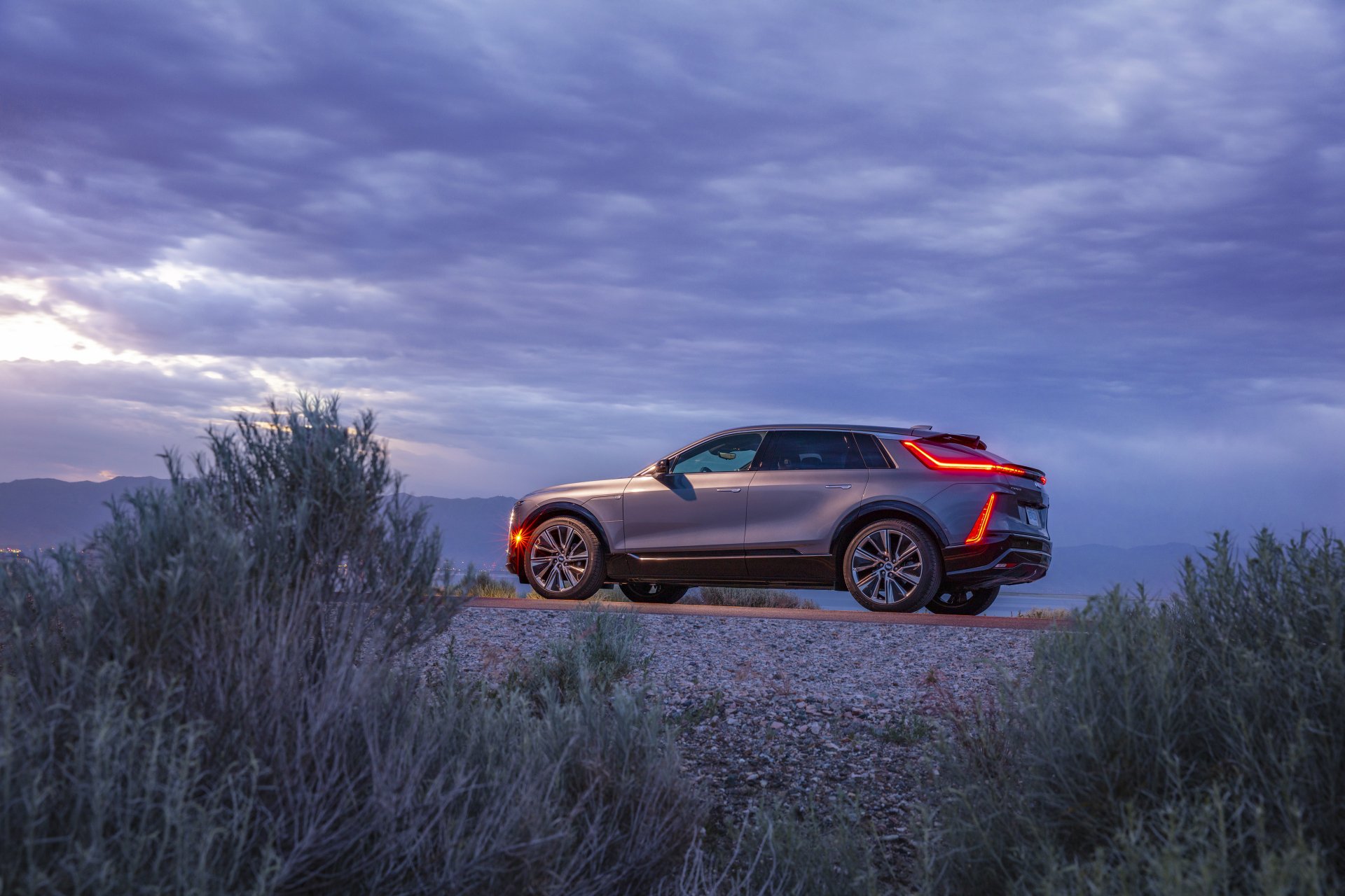 Download Vehicle Cadillac Lyriq 4k Ultra HD Wallpaper