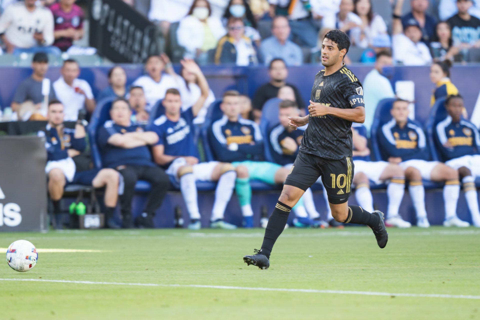 Download Los Angeles FC Carlos Vela Sports HD Wallpaper