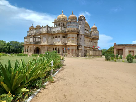  Vijay Vilas Palace