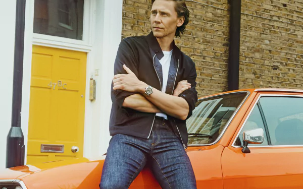Celebrity Tom Hiddleston HD Desktop Wallpaper | Background Image