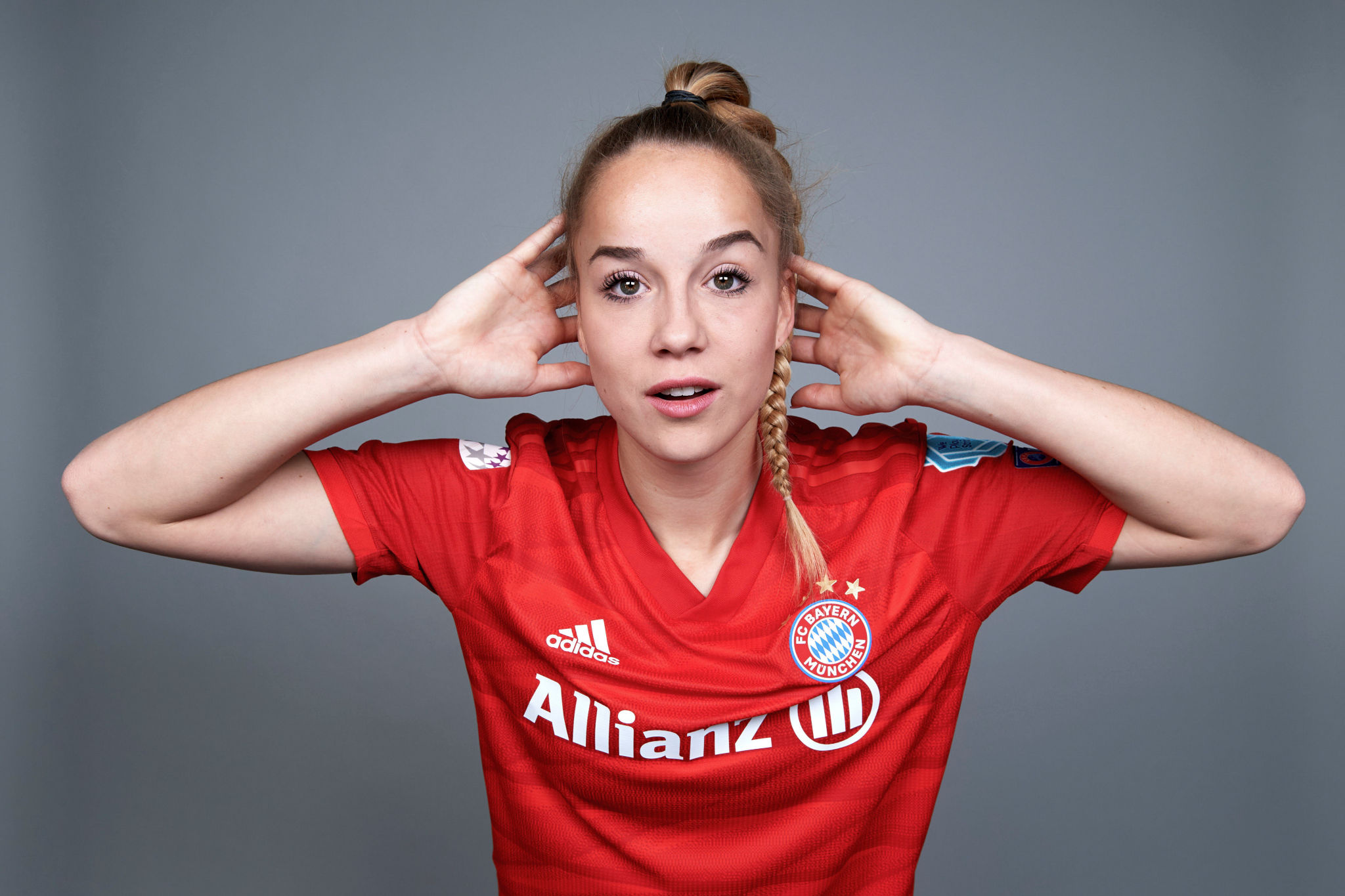 Download Blonde Adidas FC Bayern Munich Soccer German Giulia Gwinn ...