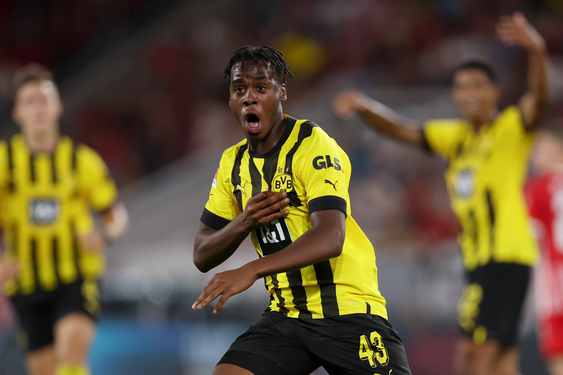 Download Borussia Dortmund Jamie Bynoe-Gittens Sports HD Wallpaper