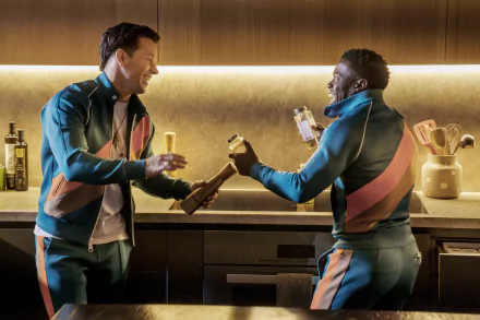 Mark Wahlberg Kevin Hart movie Me Time HD Desktop Wallpaper | Background Image