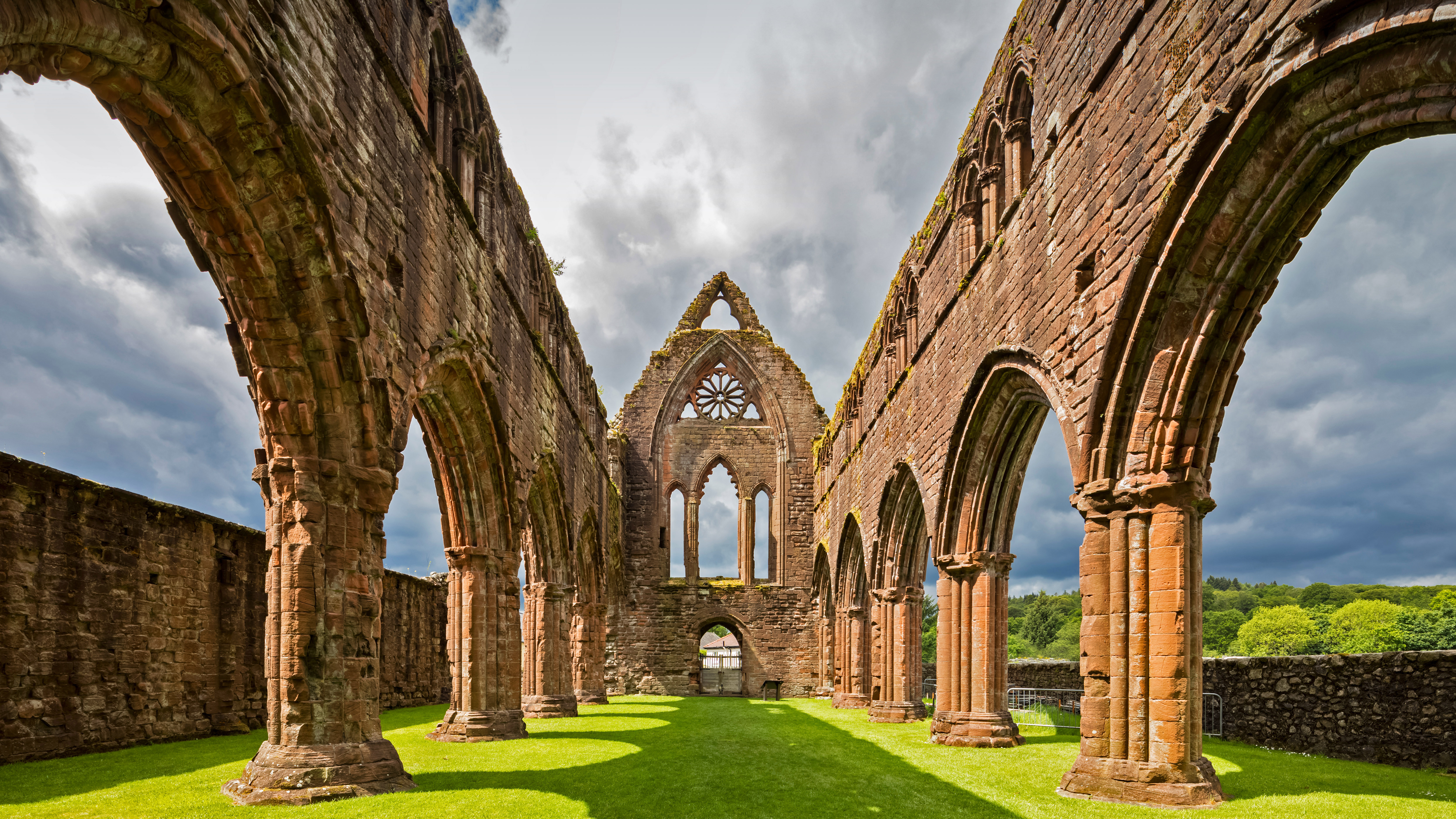Sweetheart Abbey, Dumfries and Galloway, Scotland by Westend61