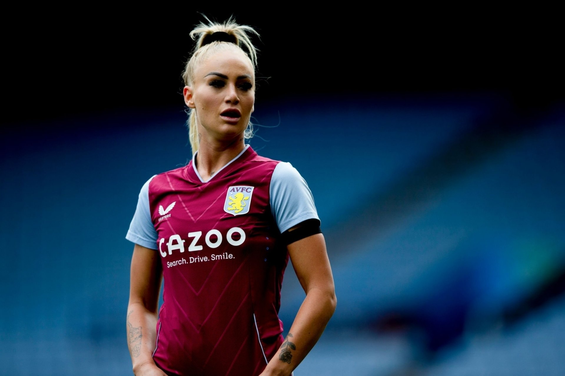 Download Aston Villa W.F.C. Alisha Lehmann Sports HD Wallpaper