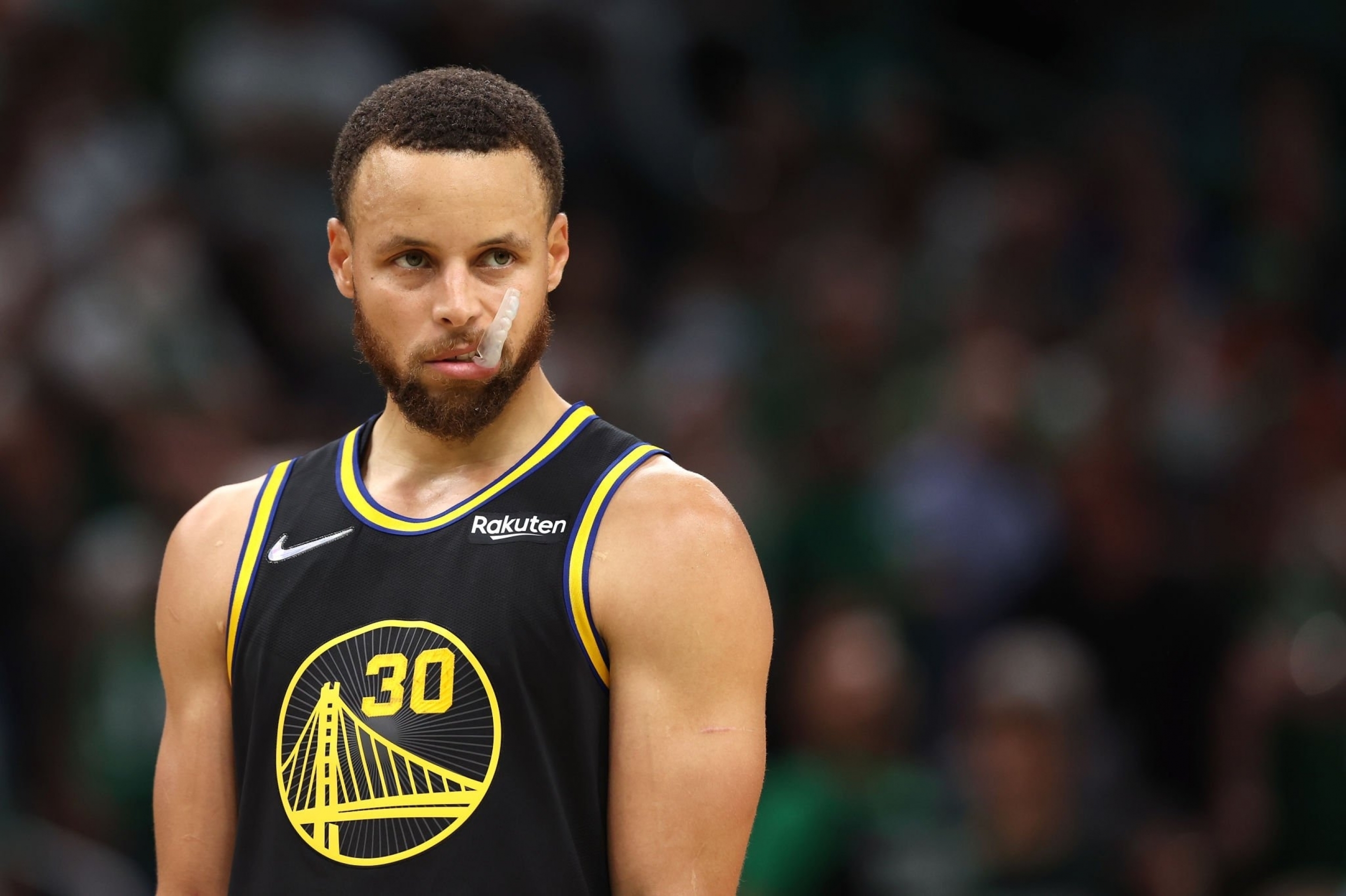 black and white background and stephen curry 2K wallpaper download