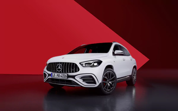  Mercedes-AMG GLA 35 4MATIC