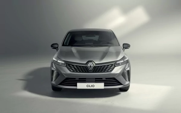  Renault Clio E-TECH