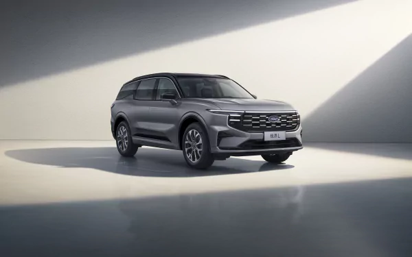  Ford Edge L Titanium