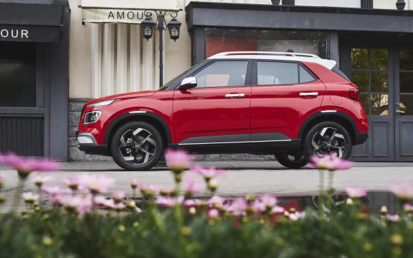  Hyundai Venue "London Red"