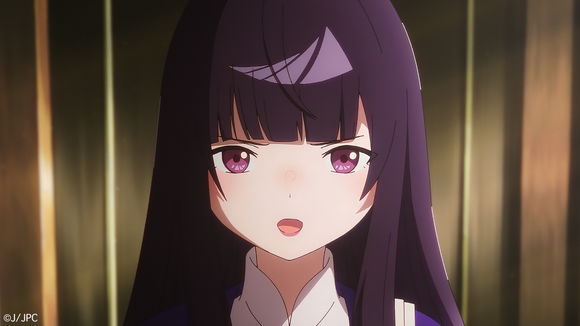 HD desktop wallpaper featuring close-up of a female anime character with purple hair and pink eyes, titled Jellyfish Can’t Swim in the Night, with a golden-hued background.