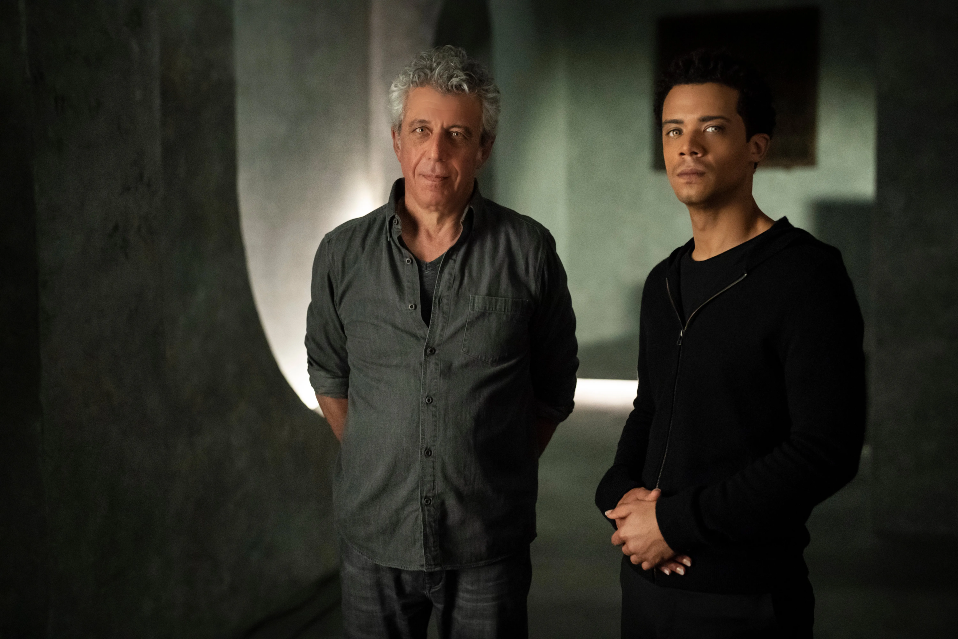 Download Interview With The Vampire Louis De Pointe Du Lac Daniel Molloy Jacob Anderson Eric Bogosian 4k Ultra HD Wallpaper