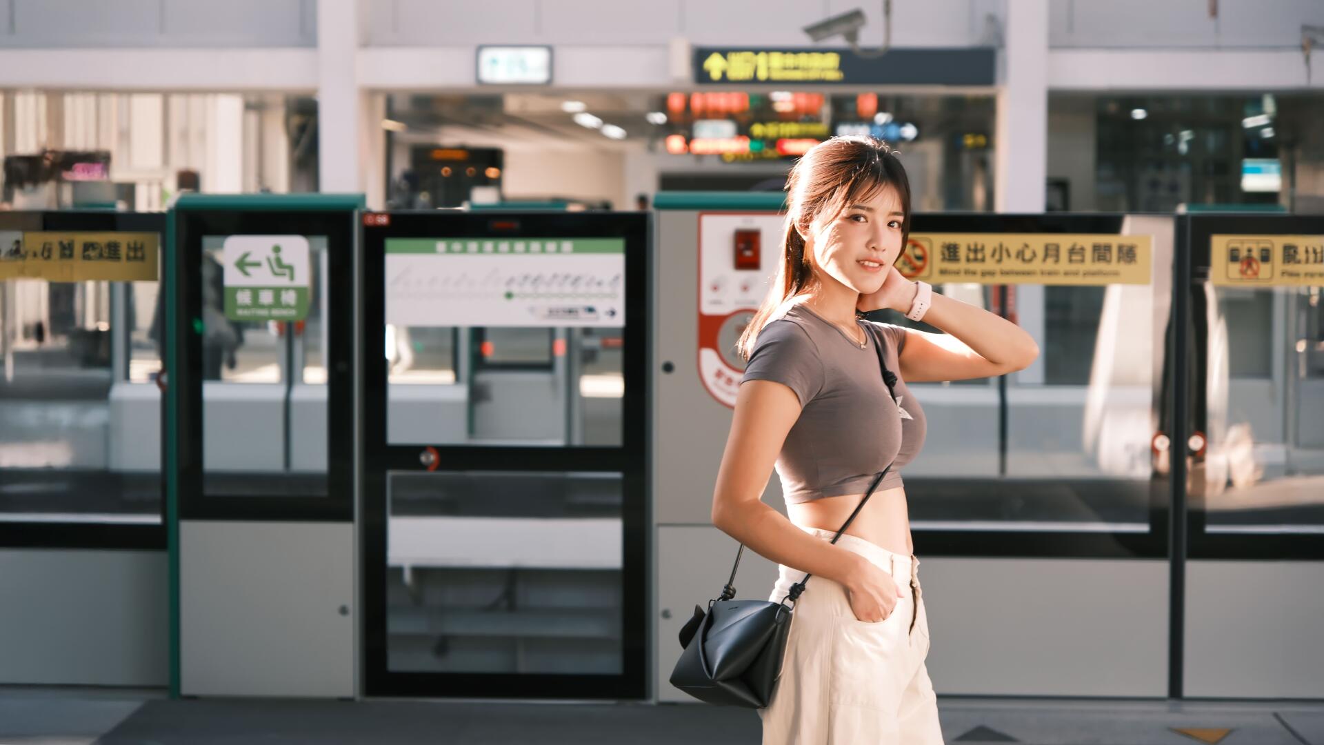 Download Asian Woman 8k Ultra HD Wallpaper