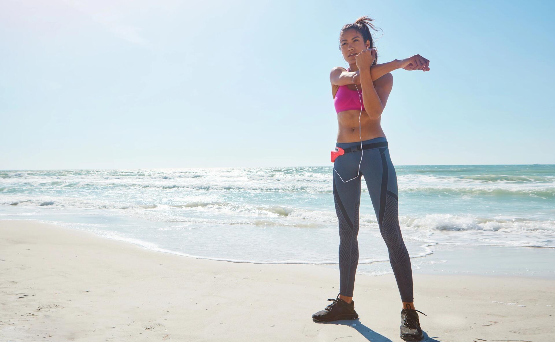 Download Woman Fitness 4k Ultra HD Wallpaper