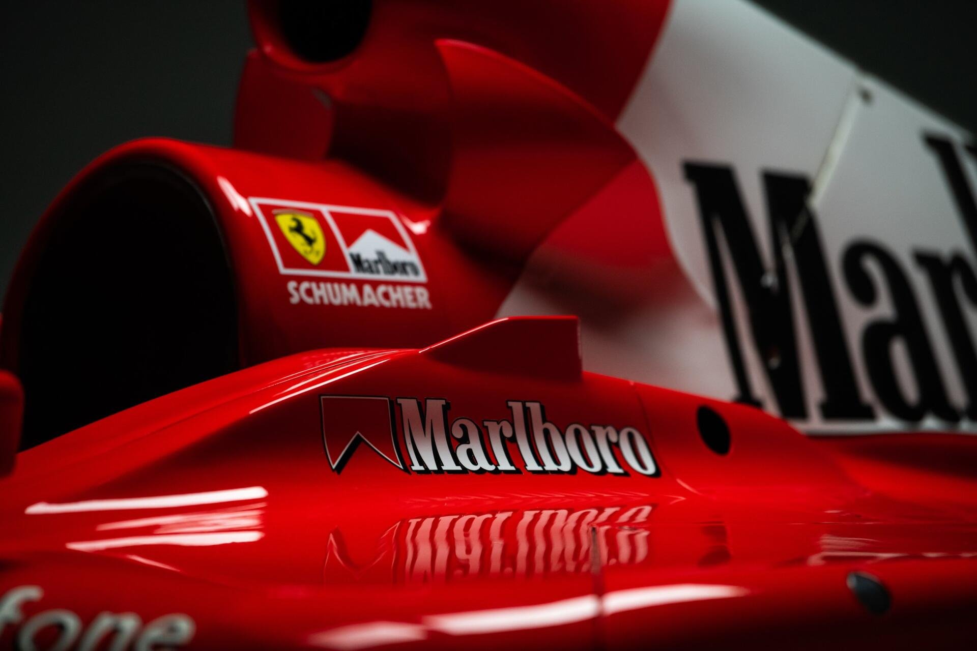 Download F1 HD Wallpaper