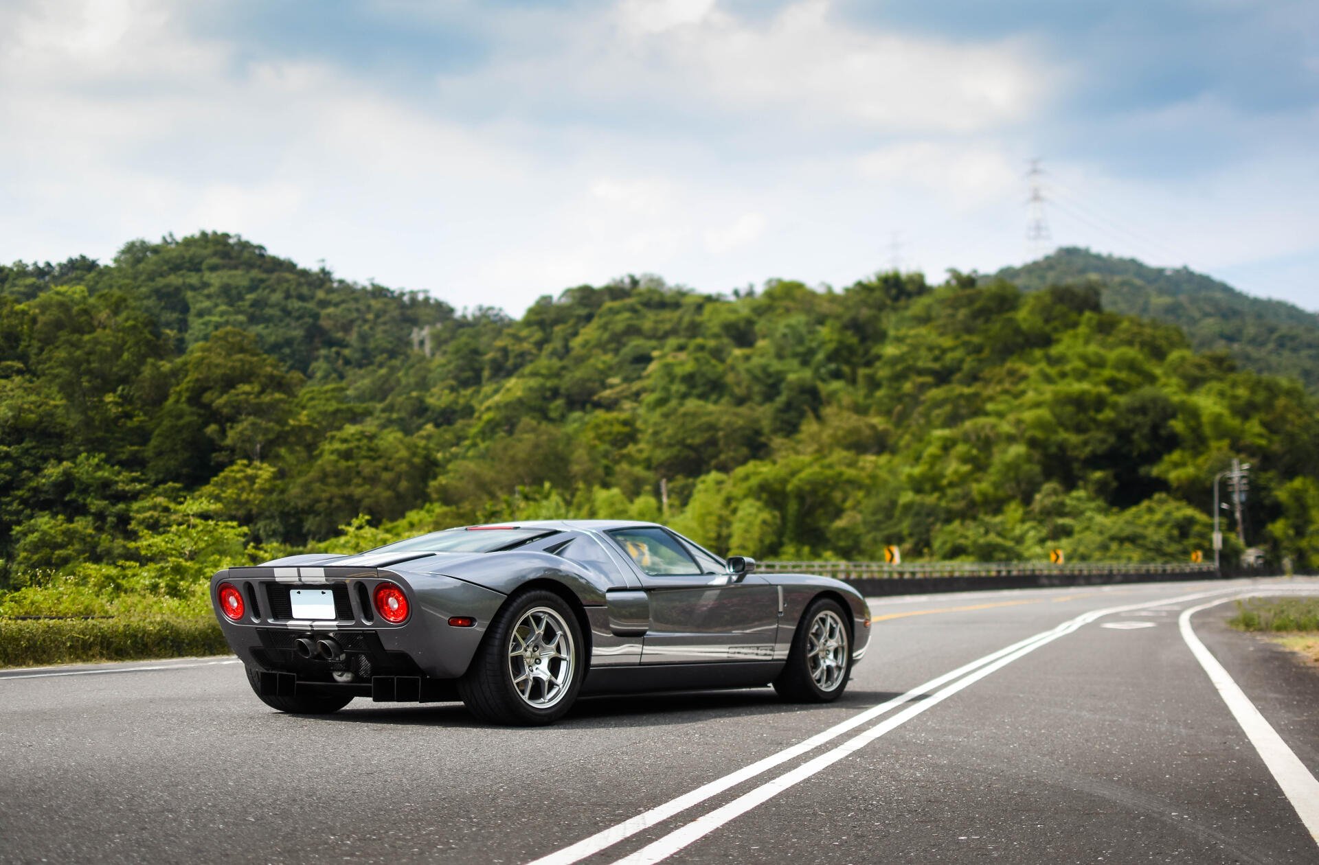 Download Car Ford GT 4k Ultra HD Wallpaper