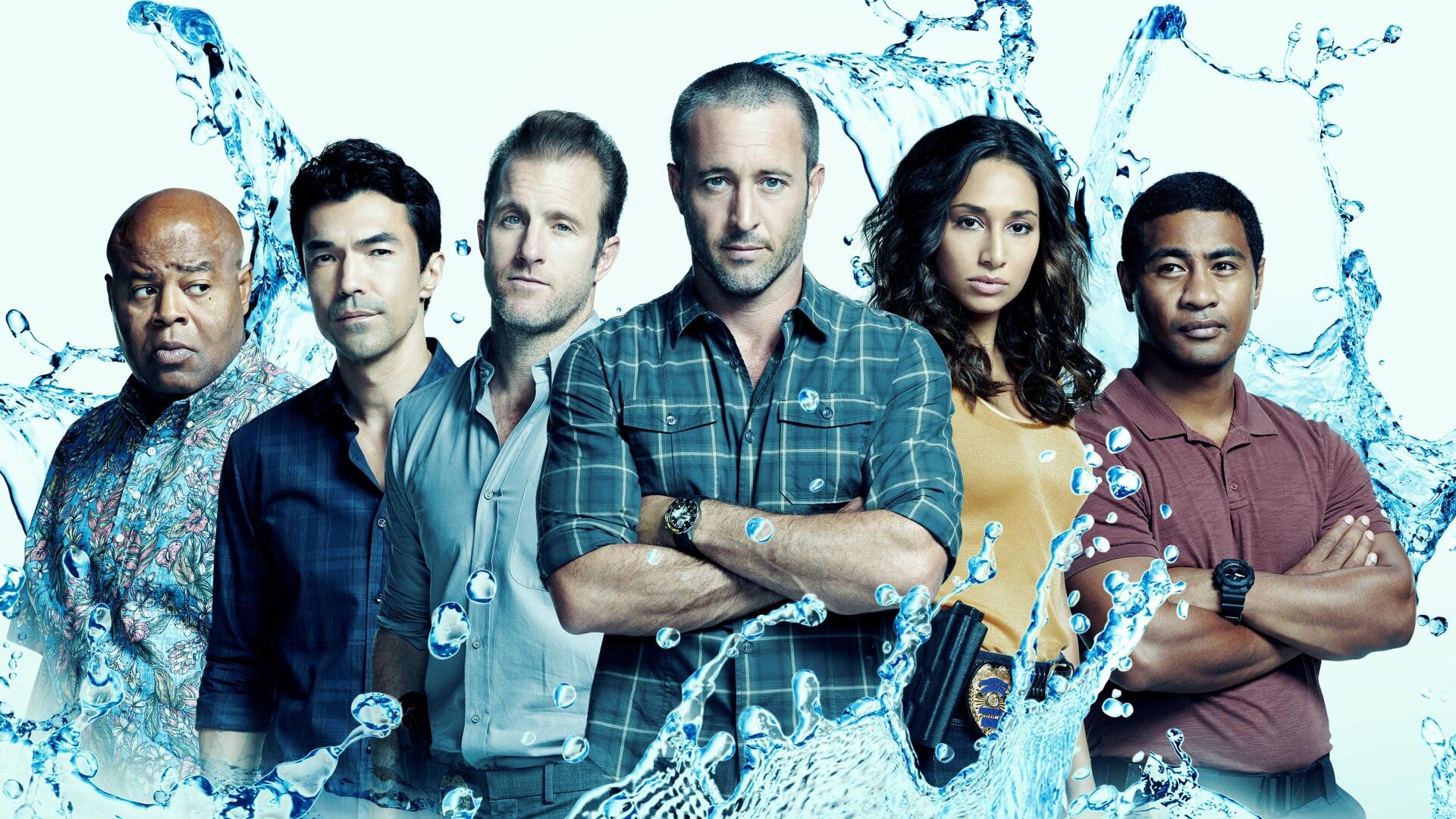 Hawaii Five-O promotional 4K Ultra HD PC desktop wallpaper: six stern investigators, central leader with arms crossed, stylized splashes of water framing the group.