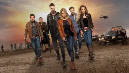 El Señor de los Cielos 4K Ultra HD PC desktop wallpaper and background: six rugged characters stride through a dusty, cinematic dusk with helicopters and police vehicles behind them.
