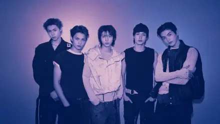 4K Ultra HD PC desktop wallpaper titled Cortis — five young men in moody blue-purple studio lighting, casual fashion and relaxed poses, cinematic, band-style portrait.