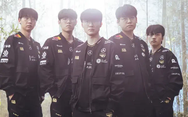 HD desktop wallpaper of a professional League of Legends esports team in branded jerseys standing together against a misty forest backdrop.