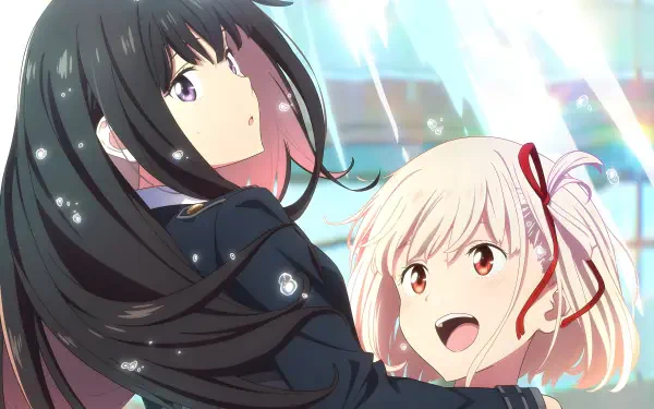 5K Ultra HD PC wallpaper of Lycoris Recoil's Takina Inoue and Chisato Nishikigi — Takina's long dark hair and Chisato's pink bob share a joyful, sunlit moment with lens flare.