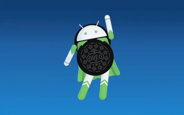 Minimalist blue 5K Ultra HD PC wallpaper: Android mascot clutching an Oreo cookie, hovering against a smooth gradient blue background.