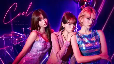 4K neon desktop wallpaper: three female models posed under purple-pink lights, Made My Night neon script with glossy stage drums, stylish K-pop–inspired aesthetic.