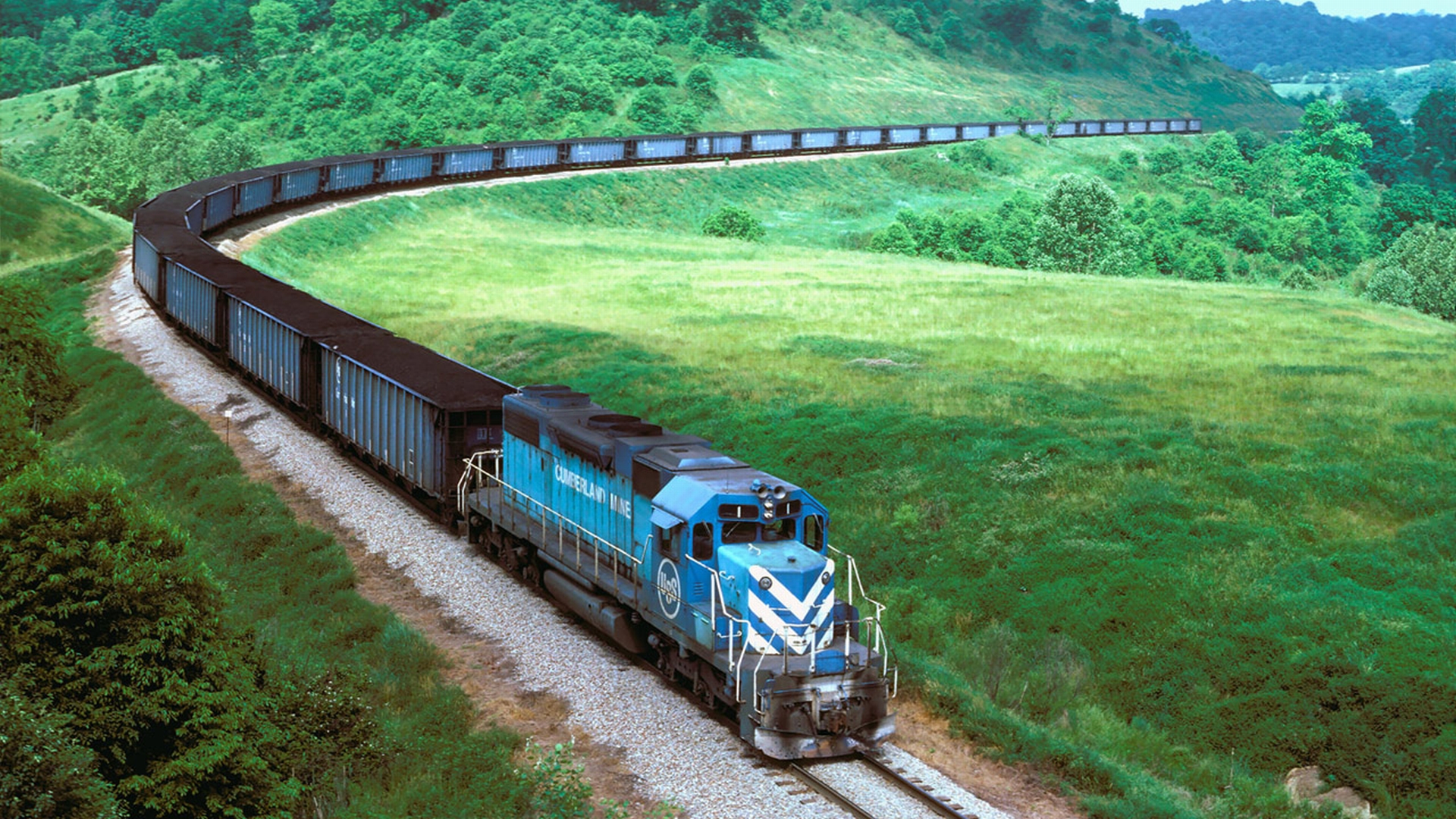 Download Vehicle Train HD Wallpaper