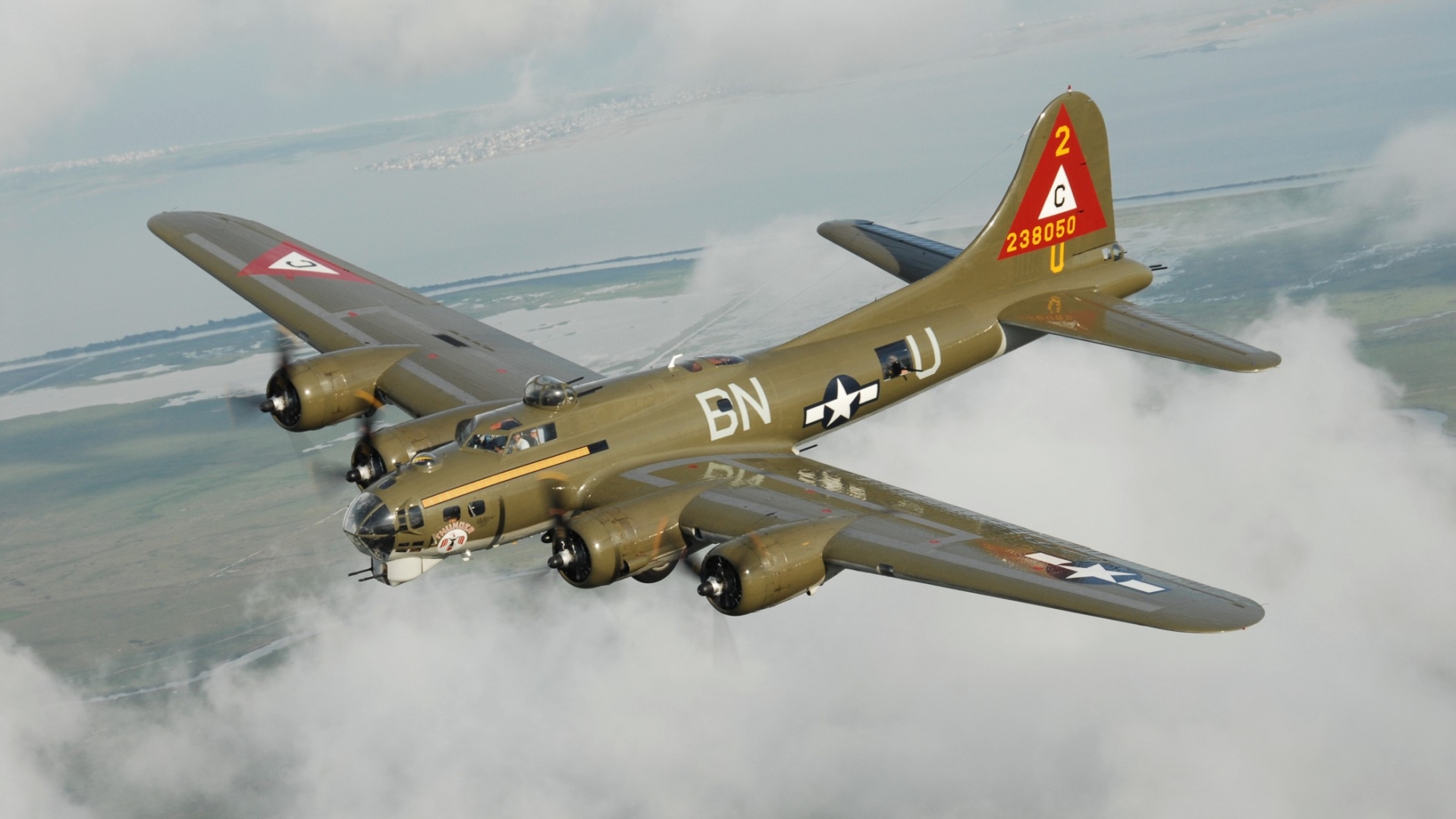 Military Boeing B-17 Flying Fortress HD Wallpaper | Background Image