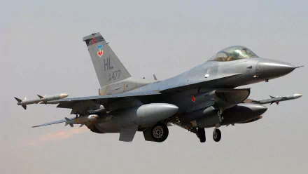 military General Dynamics F-16 Fighting Falcon HD Desktop Wallpaper | Background Image