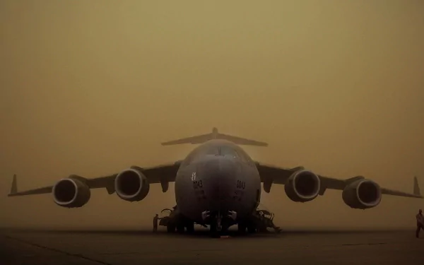 military Boeing C-17 Globemaster III HD Desktop Wallpaper | Background Image