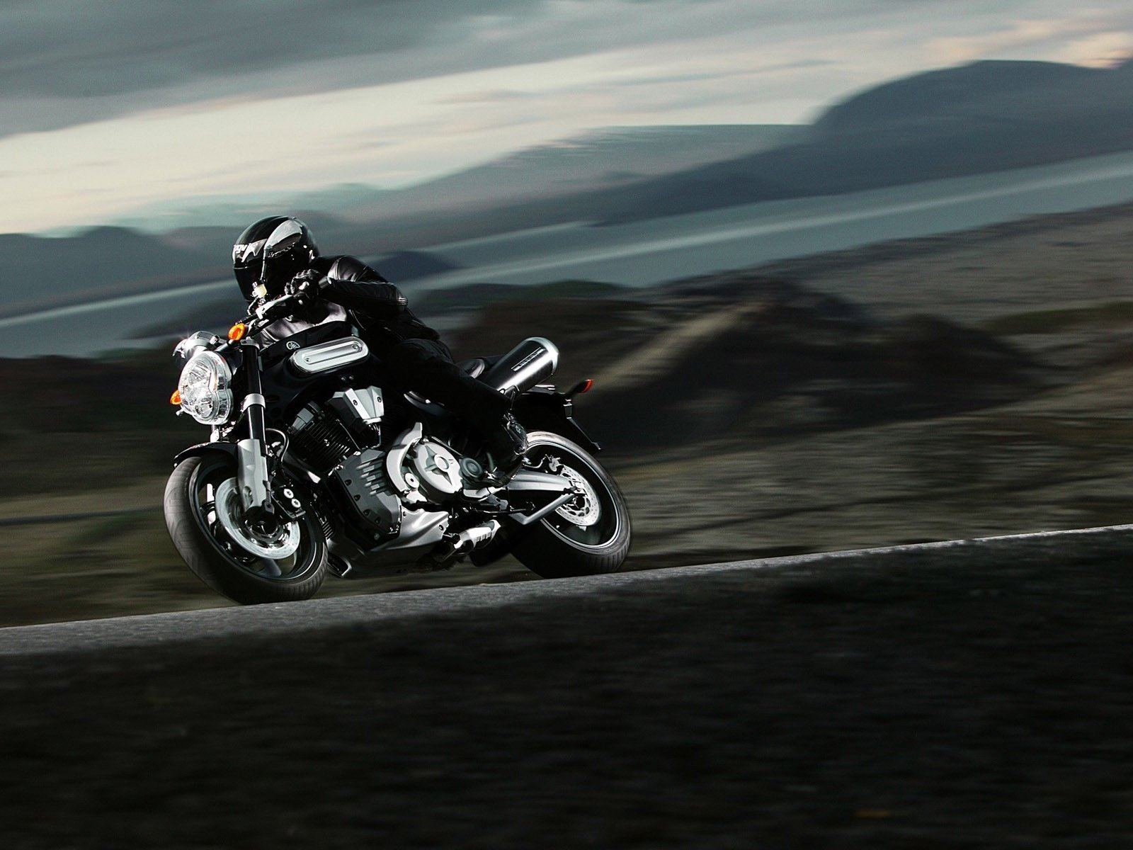 Download Vehicle Harley-Davidson Wallpaper
