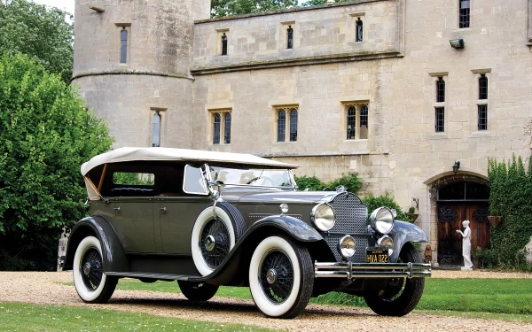  1931 Packard Deluxe Eight Sport Phaeton