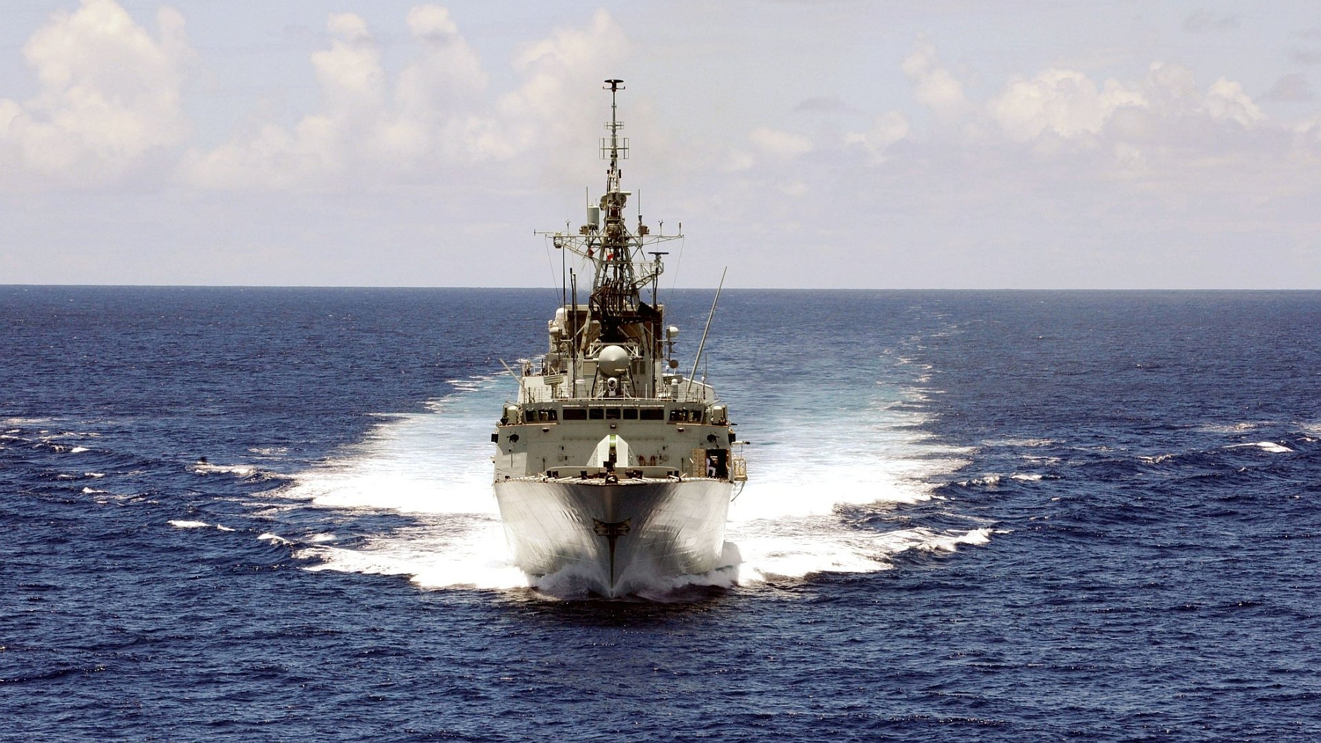 Download Warship Frigate HMCS Winnipeg (FFH 338) Military Canadian Navy HD Wallpaper