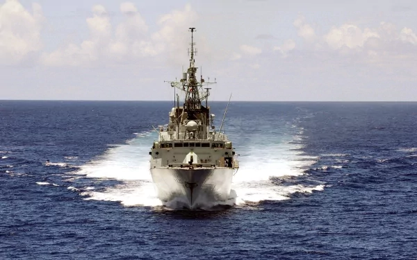 warship frigate HMCS Winnipeg (FFH 338) military Canadian Navy HD Desktop Wallpaper | Background Image