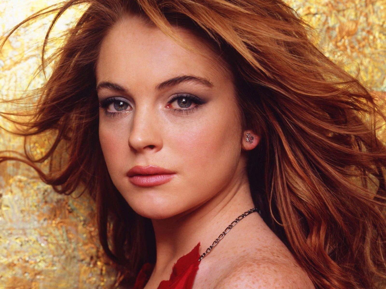 Download Celebrity Lindsay Lohan  Wallpaper