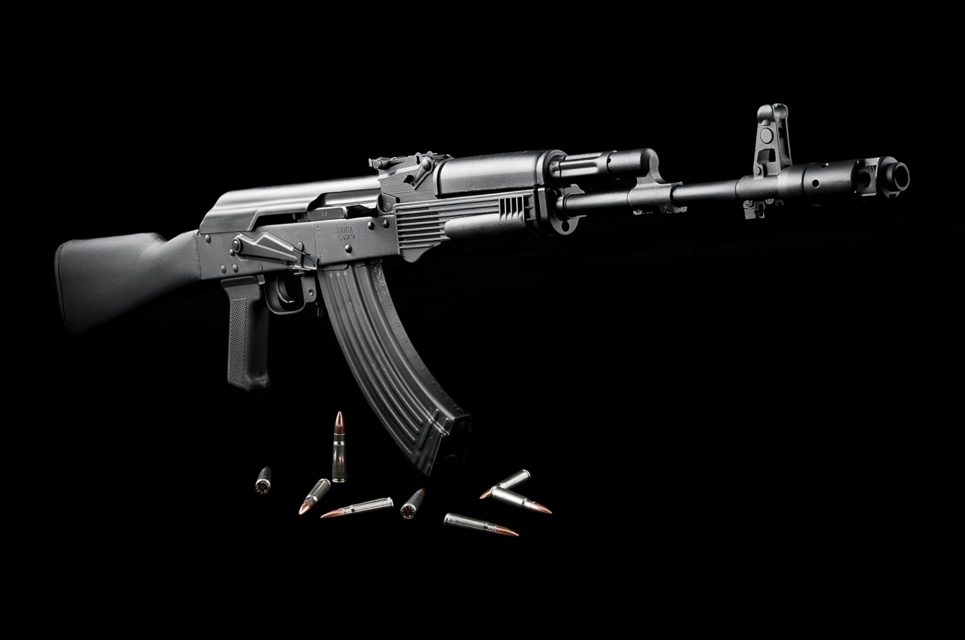 Akm Assault Rifle Hd Wallpaper Background Image 2000x1328