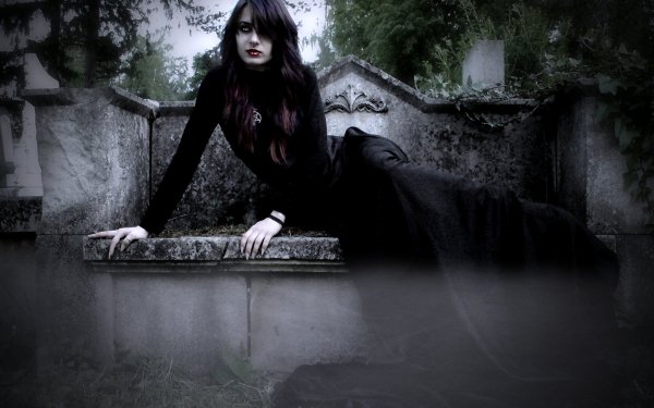 Fantasy Vampire Gothic Black Dress HD Wallpaper | Background Image