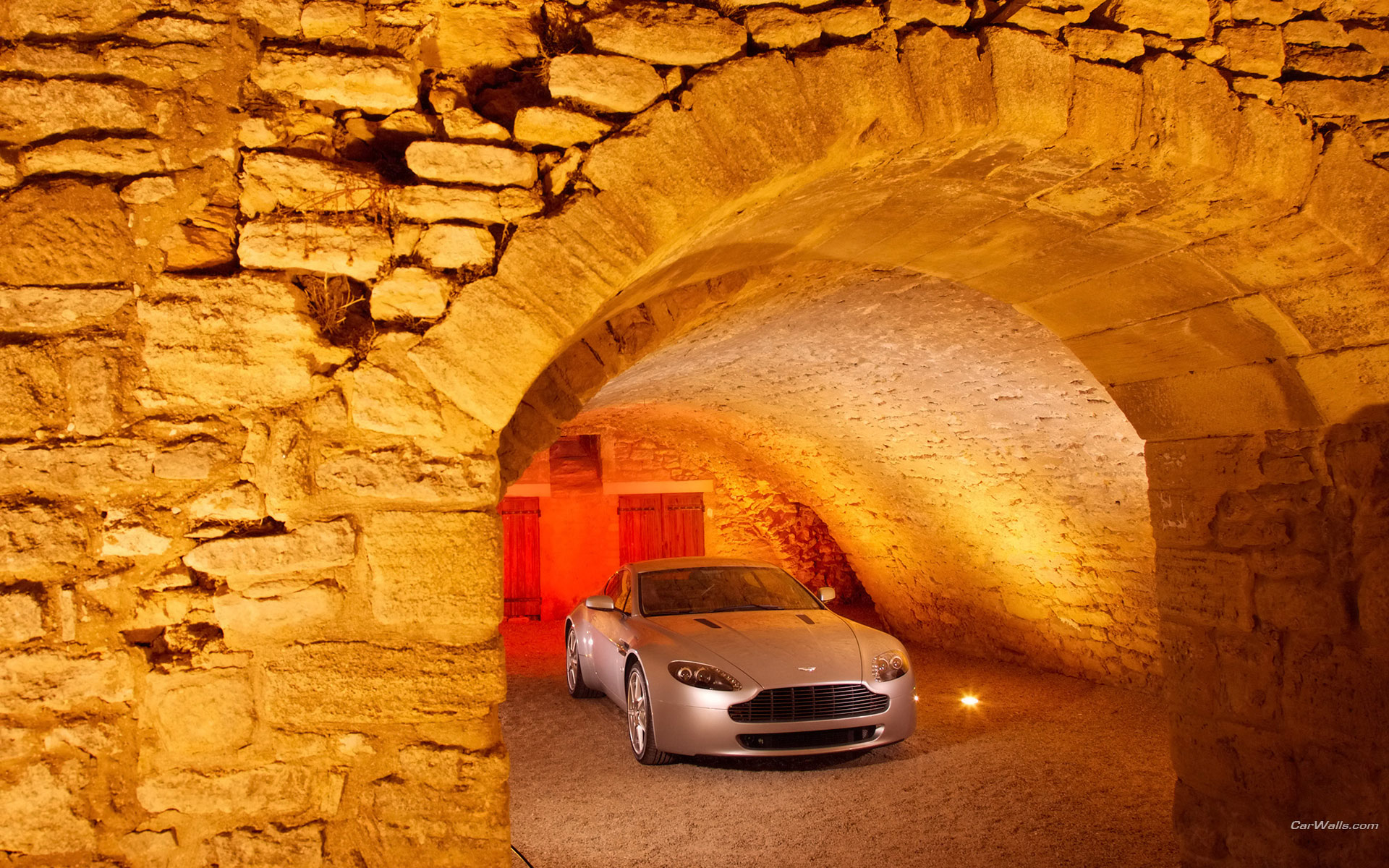 Vehicles Aston Martin V8 Vantage Wallpaper