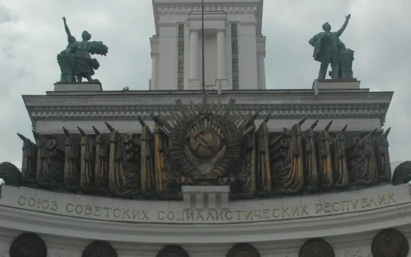 Russian man made monument HD Desktop Wallpaper | Background Image