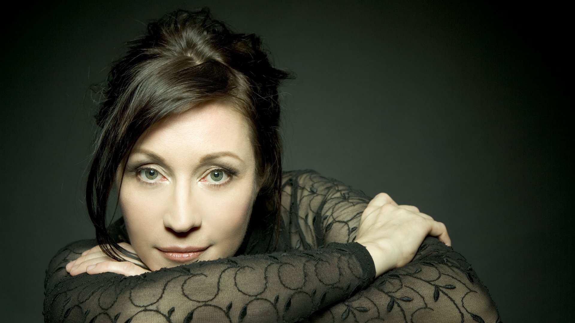 Download Music Holly Cole HD Wallpaper