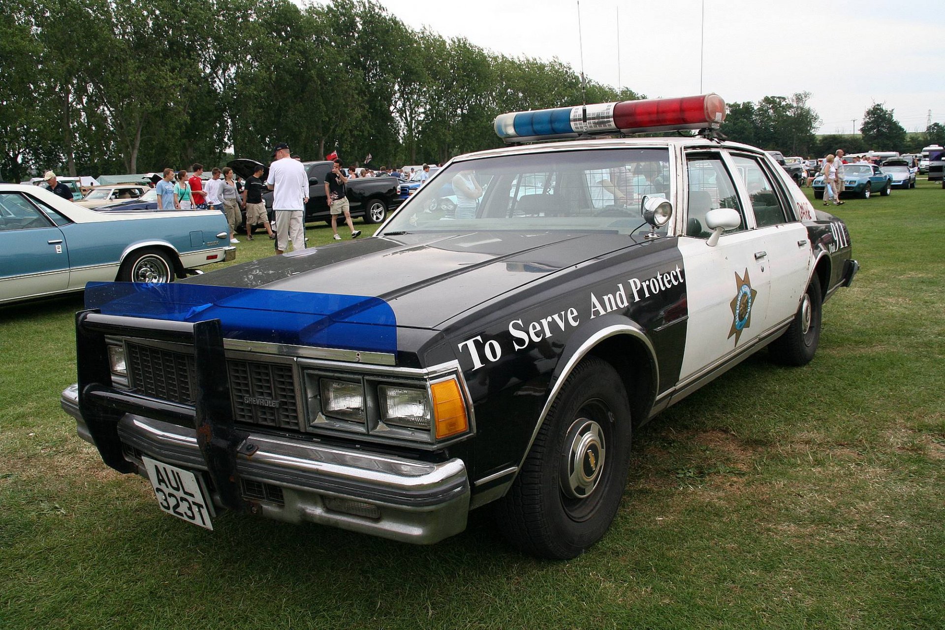 Download Vehicle Police HD Wallpaper