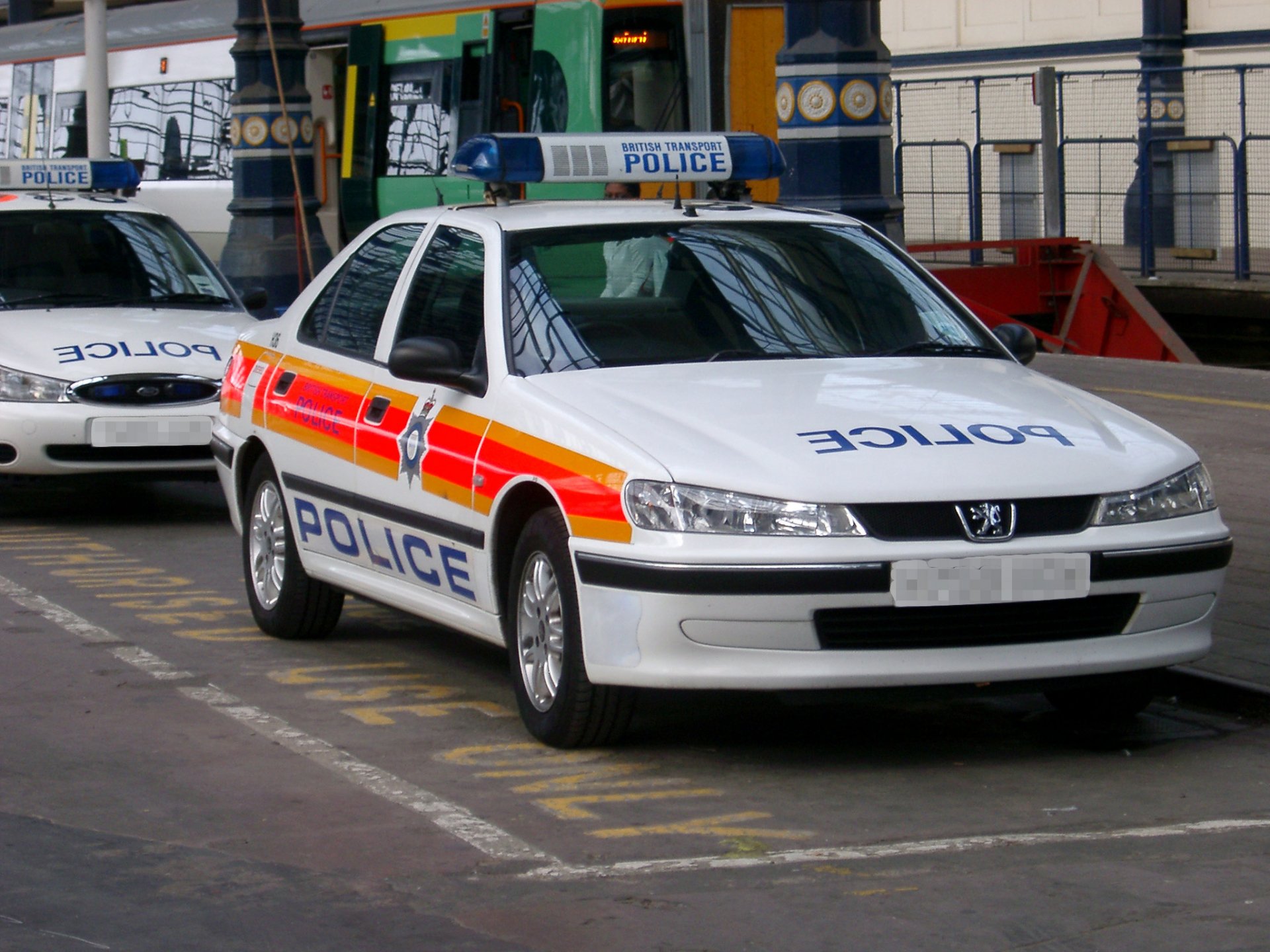 Download Vehicle Police HD Wallpaper