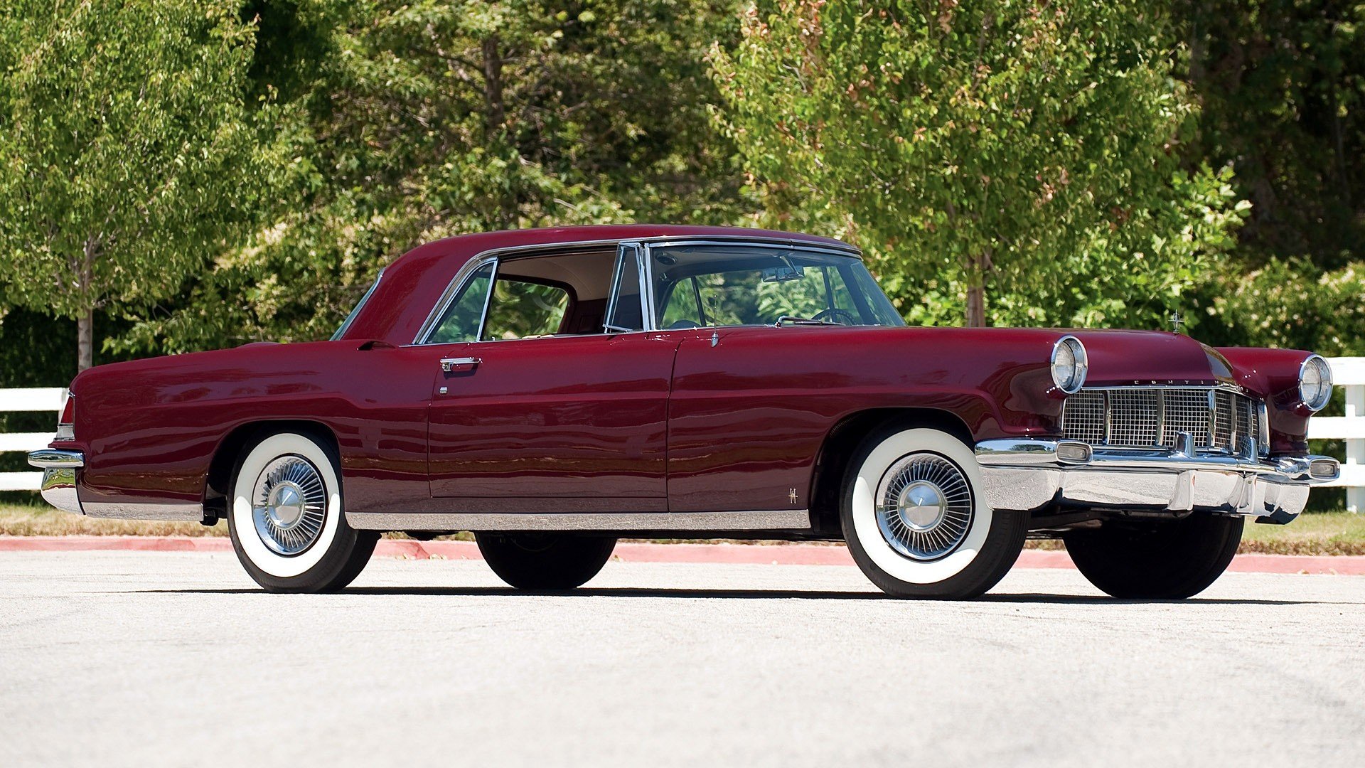 Download Vehicle Lincoln Continental HD Wallpaper