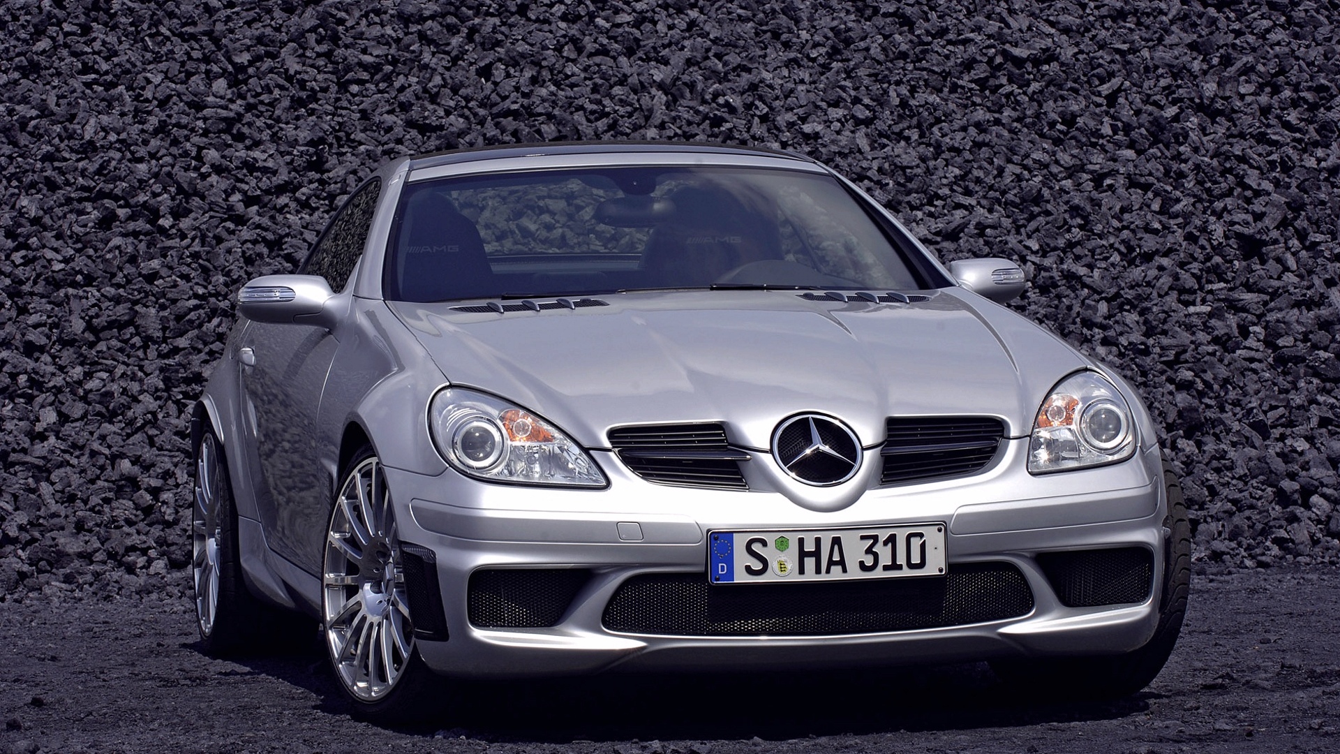 Download Vehicle Mercedes HD Wallpaper