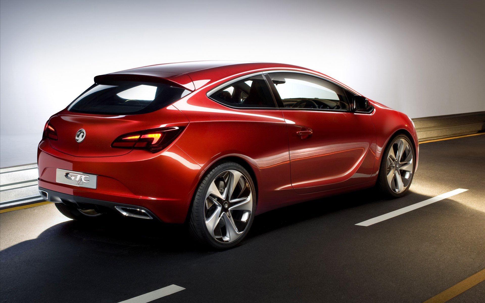 Download Vehicle Opel HD Wallpaper