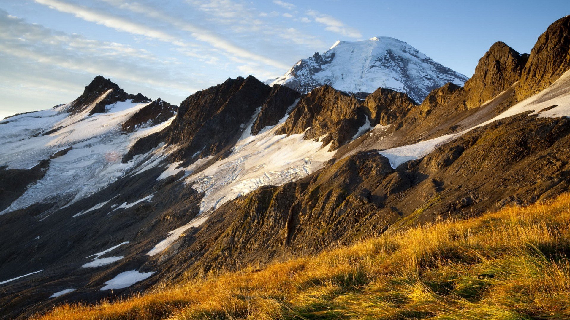 Standard mountain. Гора пригорок горный гористый. Гора Суситна. Белуха горный Алтай. Пологая гора.